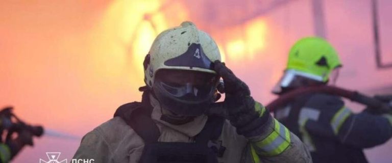 Як рятувальники Одещини гасили 14 пожеж та відпрацьовували десятки викликів
