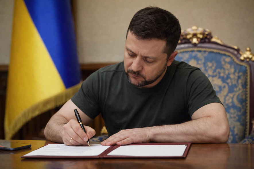 Зеленський підписав закон про підготовку мешканців Одеси до оборони