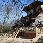 На Великому Фонтані в Одесі під прикриттям знесли історичну дачу Мандражі