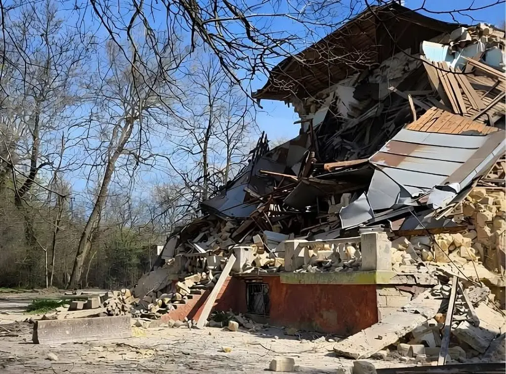 На Великому Фонтані в Одесі під прикриттям знесли історичну дачу Мандражі