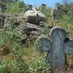 Історія тоне: на Одещині зникають козацькі кладовища з кам’яними хрестами