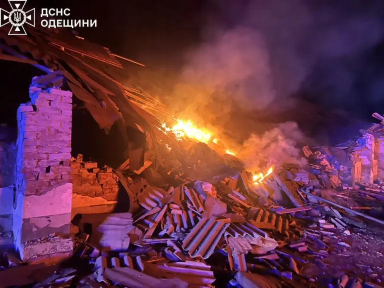 Одещина під ударами дронів: пошкоджено портову інфраструктуру