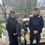 В Одесі поліцейські виявили зниклу на вулиці дитину і повернули її матері