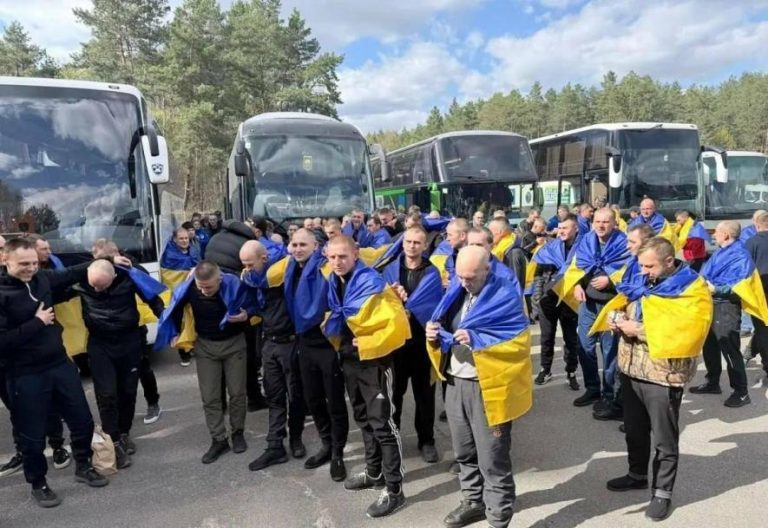 Звільнено з російського полону дванадцять військових з Одещини
