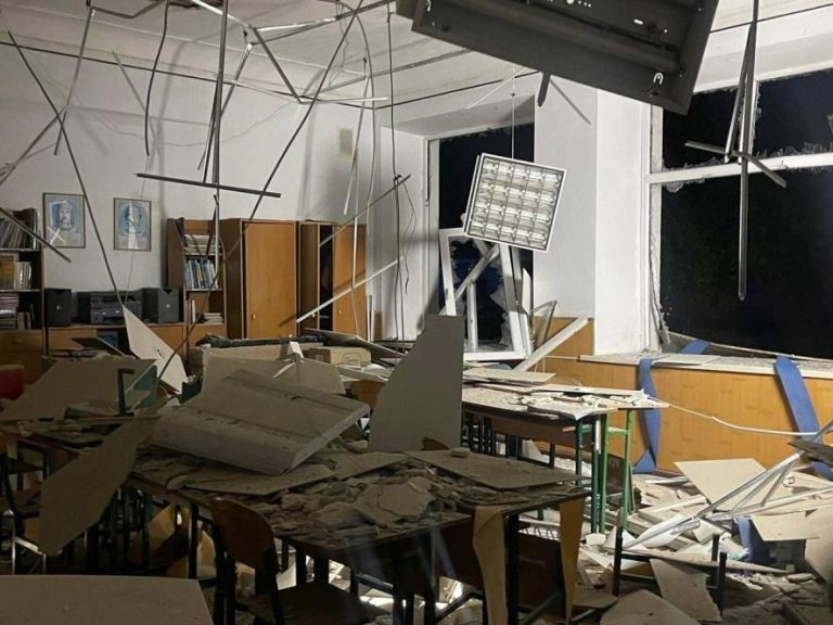 Атака в Одесі: четверо постраждалих, пошкоджено навчальний заклад