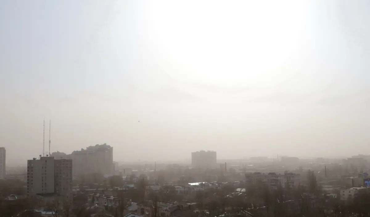 В Одесі оголосили попередження через штормовий вітер і пилову бурю