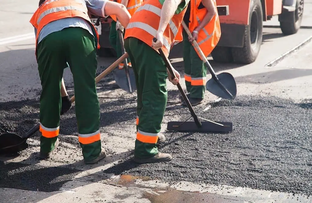 13 квітня в Одесі ремонтуватимуть тротуари на двох вулицях — де проходитимуть роботи