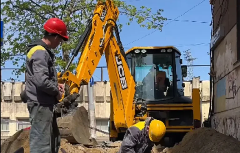 ДТЕК відновив пошкоджену високовольтну лінію в Одесі — дивіться відео