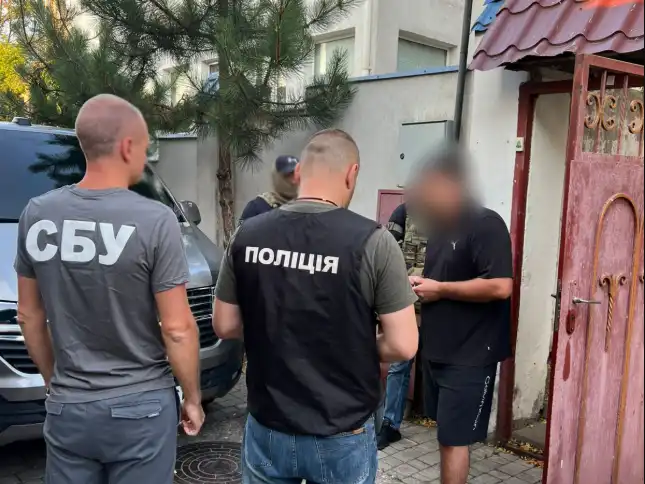 Шахрайська схема в Одесі: привласнили квартири та кредити на 12 млн