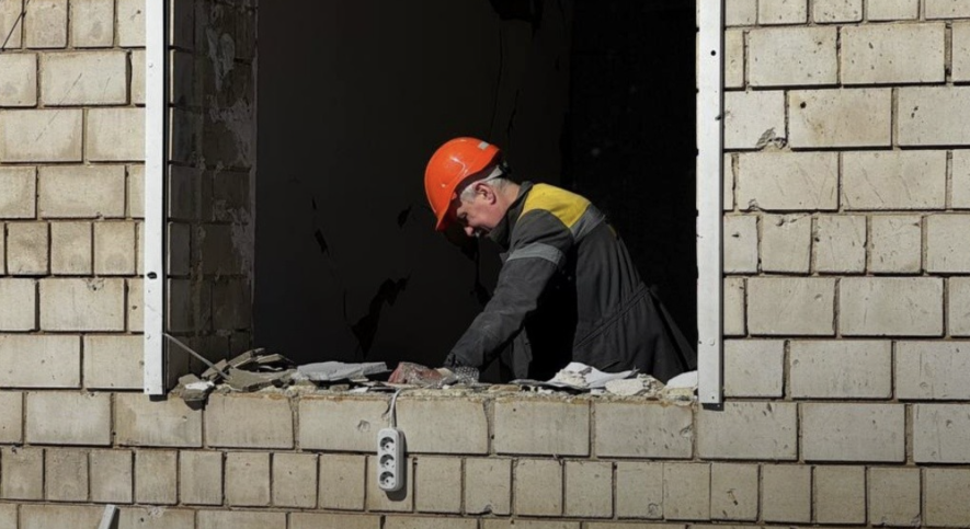 На Одещині через обстріли й буревій тисячі мешканців залишилися без електропостачання