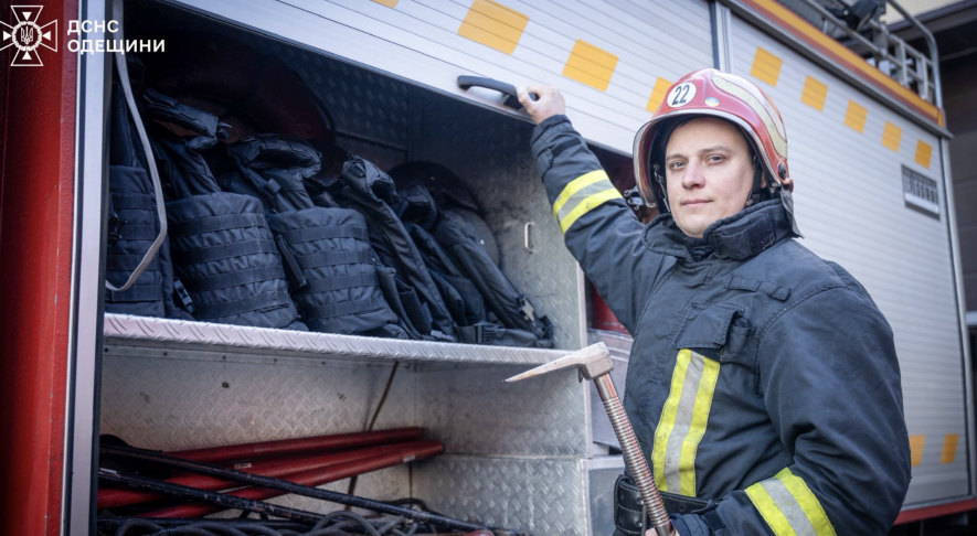 В Одесі дідусь госпіталізований після пожежі в квартирі