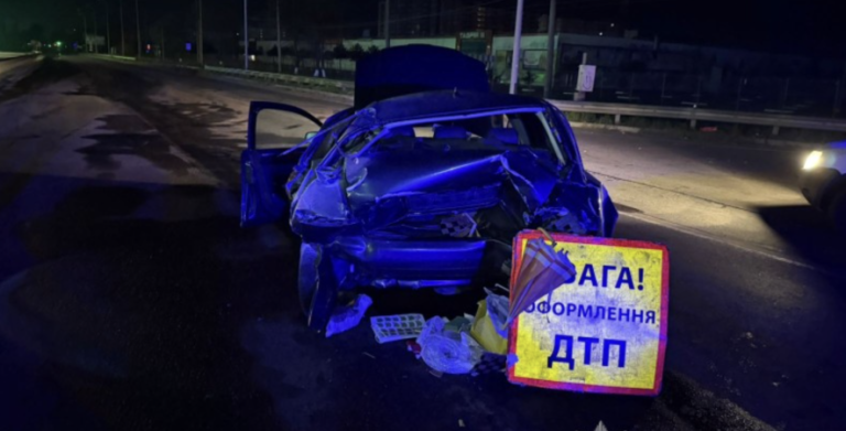 Під Одесою нетверезий водій врізався в авто з дитиною