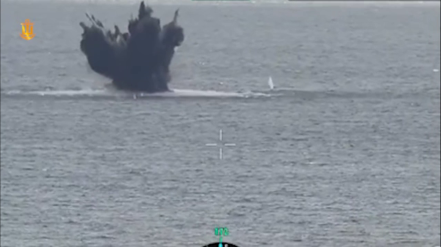 Українські ВМС потопили ворожий катер, який наближався до одного з одеських портів