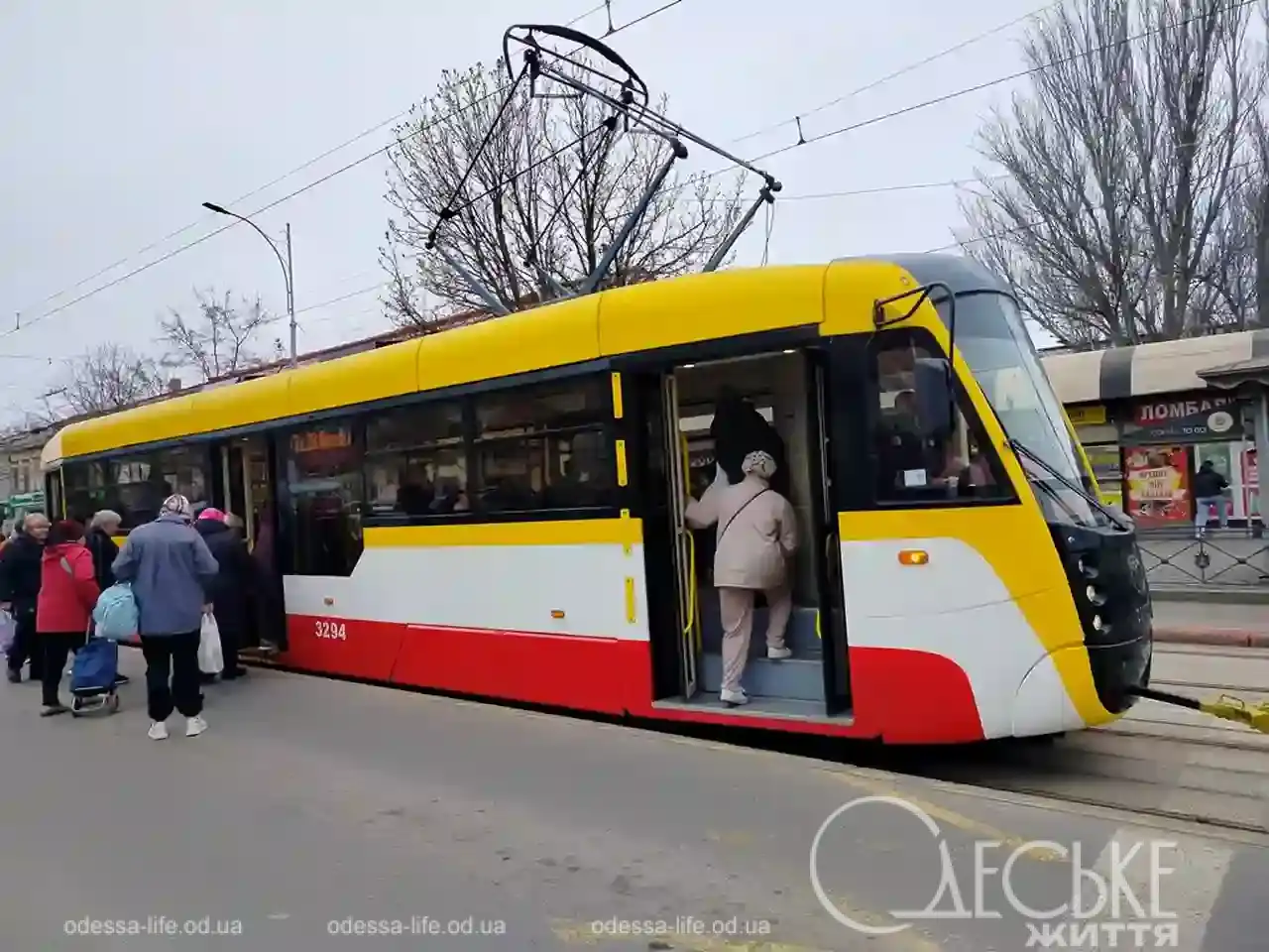 В Одесі на маршруті №10 трамвай замінили автобусом