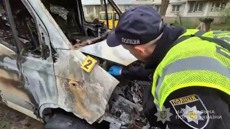 Заради наживи підпалив мікроавтобус — в Одесі затримали палія