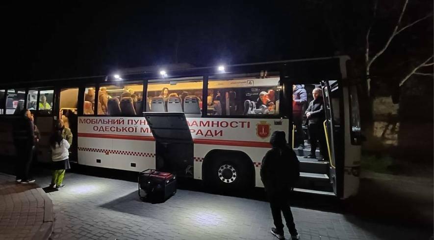 В Одесі дрони влучили у багатоповерхівки — є постраждалий, ФОТО