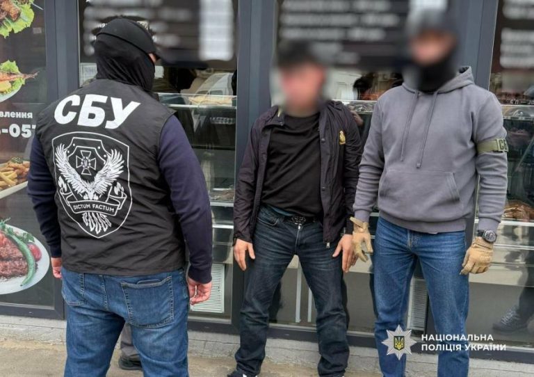 Одесита шантажували: іноземці та місцевий вимагали з чоловіка неіснуючий борг — ФОТО