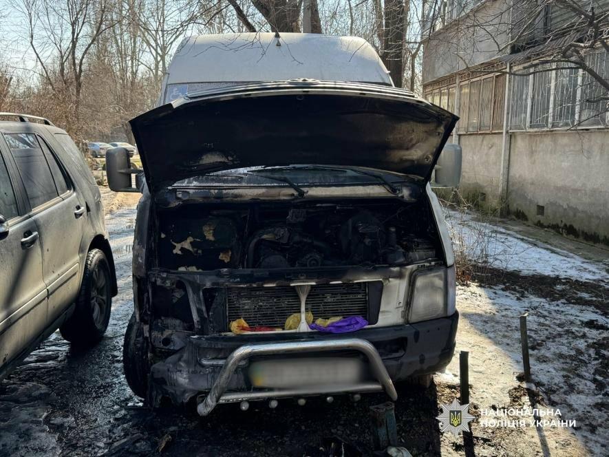 Одесита судитимуть за підпал мікроавтобуса вартістю 20 тисяч