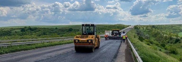 Терміновий ремонт на трасі Київ — Одеса: де працює спецтехніка