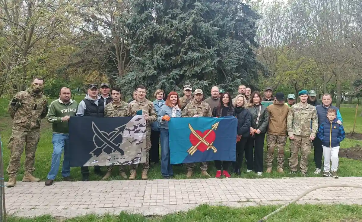 В Одесі створили алею пам’яті для морпіхів 39-ї бригади (фото)