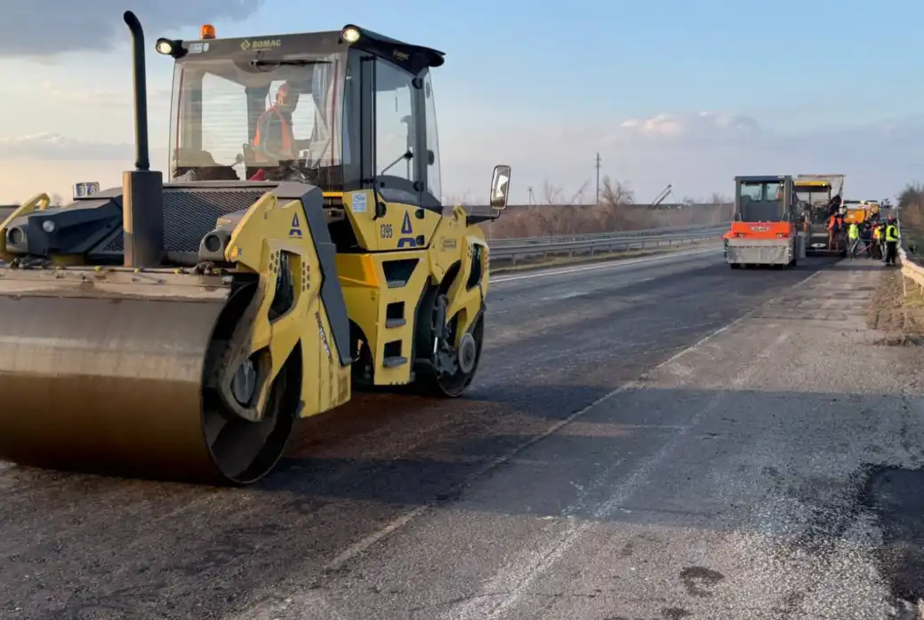 Ремонти доріг до Одеси та кордону з ЄС завершили достроково
