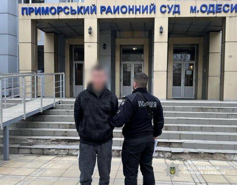 У Одесі молодик підпалив Ford Mustang за замовленням