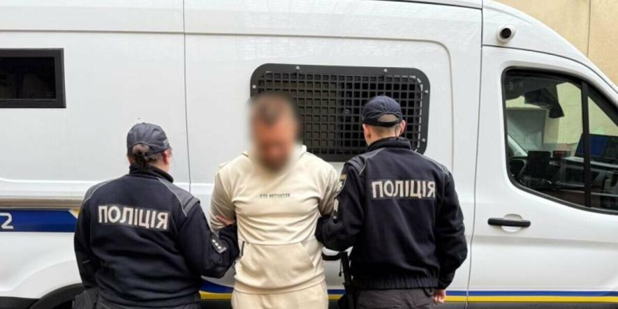 Вуличний напад: одесит у комі після побиття незнайомцем