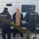 В Одесі група чоловіків нападала на перехожих просто на вулицях — ФОТО