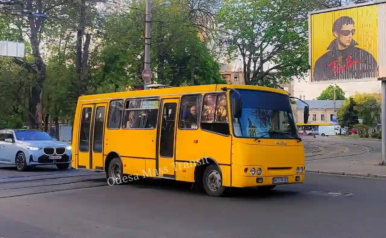 Маршрутки по 30 гривень: одесити сперечаються через можливе подорожчання