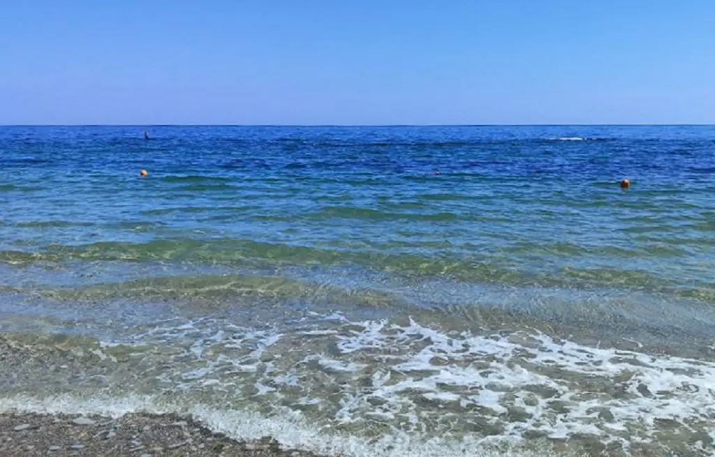 28 травня в Одесі сильний вітер перешкоджає прогріванню морської води