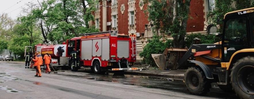 В Одесі після обстрілу постраждали житлові будинки, ліцей та історична пам’ятка архітектури