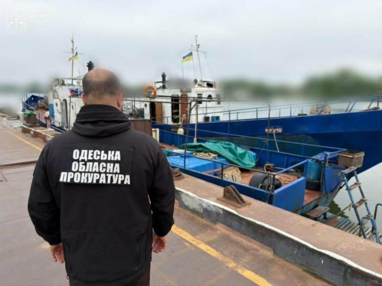 На узбережжі Одещини розкрили канал морської контрабанди: серед конфіскату виявили дрон із тротилом