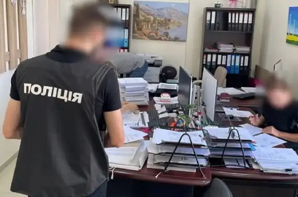 В Одесі ексчиновник та підрядник вивели мільйони на постачанні електроенергії для армії — розкрито схему