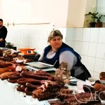 Скільки коштує травнева полуниця на Привозі в Одесі — «наша» чи «не наша»