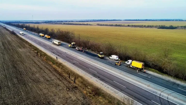 1,76 мільярда для «шляху життя»: коли й у який спосіб ремонтуватимуть трасу Київ — Одеса