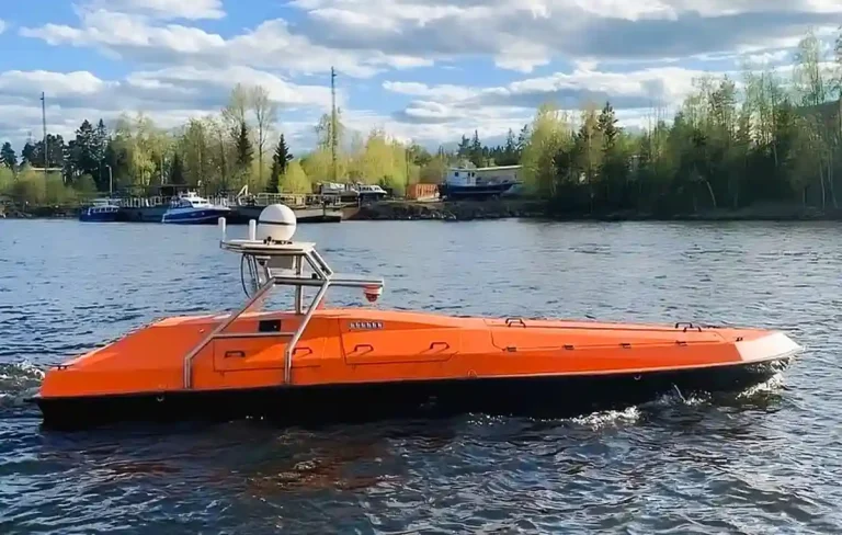ВМС запевняють у безпеці купання в Одесі всупереч загрозі морських дронів РФ