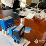 В Одесі затримали директора клініки, який організував дистанційну “медкомісію” для моряків — ФОТО, ВІДЕО