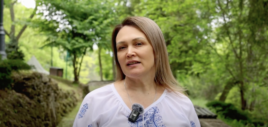 В Одесі закінчується навчальний рік: як відбуватимуться випускні та шкільні святкування під час війни — ФОТО