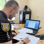 В Одесі схопили підозрюваного у нападі та пограбуванні жінки в ліфті
