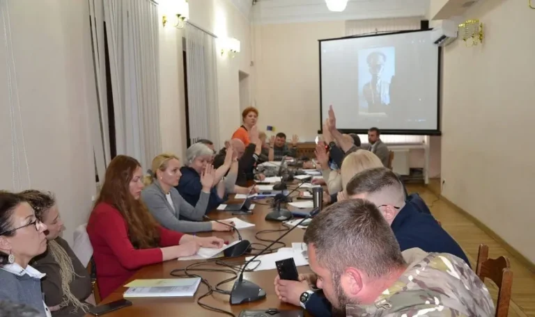 В Одесі Топонімічна комісія погодила присвоєння вулицям імен загиблих — командира Гостіщева та бойового медика Малофєєнка