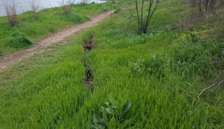 В Одесі на «Золотому березі» виявили нову глибоку тріщину — ризик обвалу зріс
