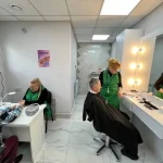 В Одесі запрацював оновлений соціальний комплекс із перукарнею та пральнею під одним дахом