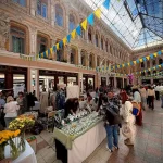 На Дерибасівській торгують сирами, керамікою та одеським вайбом