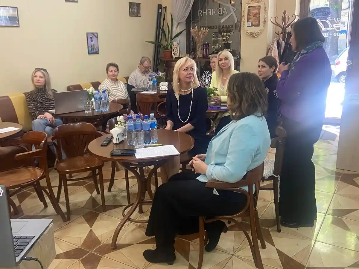 В Одесі жінки відкрито говорили про війну, втрати і незламну волю жити далі — ми не маємо права мовчати