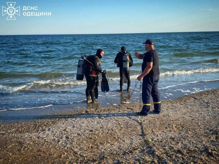 На Одещині 11-річну дівчинку віднесло у відкрите море, тривають пошуки — ФОТО