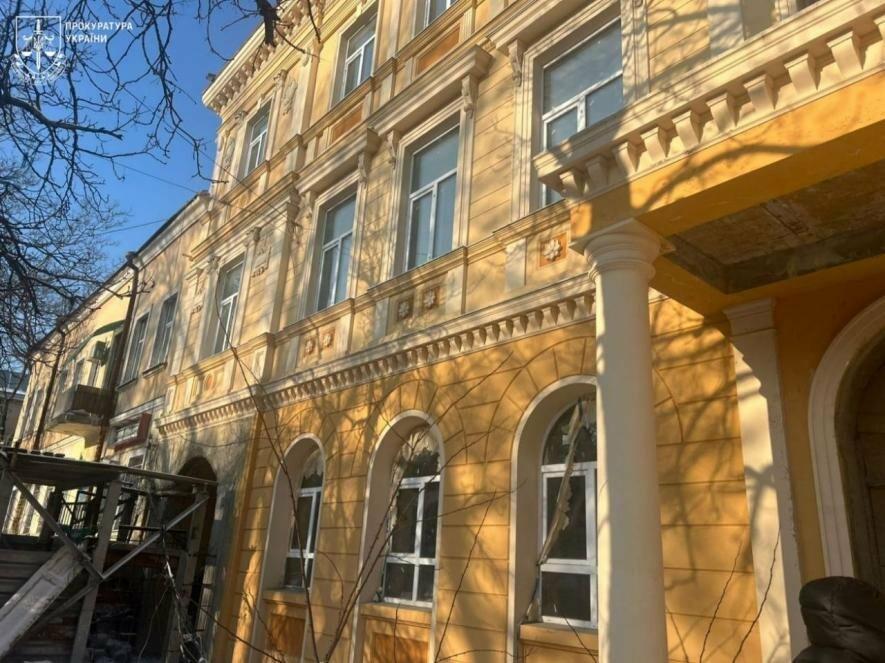 В Одесі викрили схему привласнення бюджетних коштів під час ремонту будинку дитячої творчості