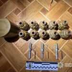В Одесі до суду передали справу проти чоловіка за збут наркотиків і незаконне зберігання зброї