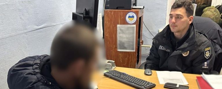 У Одесі суд виніс вирок нападнику, що пограбував таксиста під дулом пістолета