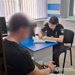 На Одещині затримали чоловіка, що за 20 тисяч доларів обіцяв організувати виїзд до Молдови
