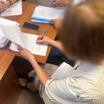 В Одесі підозрюють посадовицю у спричиненні збитків під час закупівлі для освіти